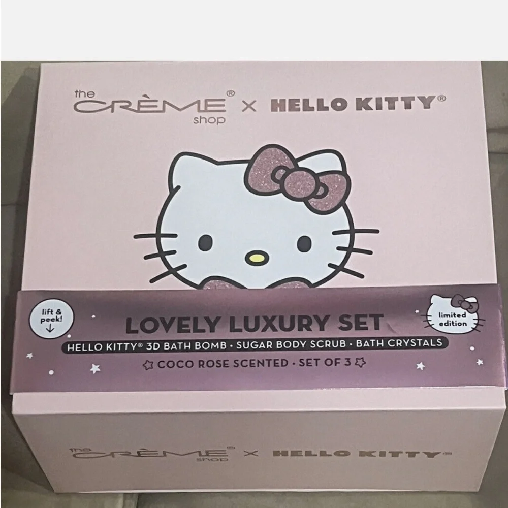 New Hello kitty limited edition lovely luxury bath spa kit